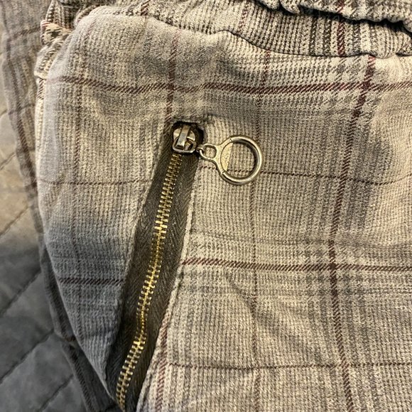 The Porter Collective Size Large Lot Bundle of 2 - Picture 7 of 7